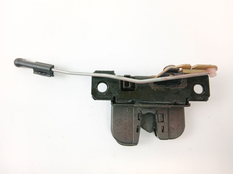 Recambio de cerradura maletero / porton para seat leon (1m1) 1.6 16v referencia OEM IAM 3B9827505  