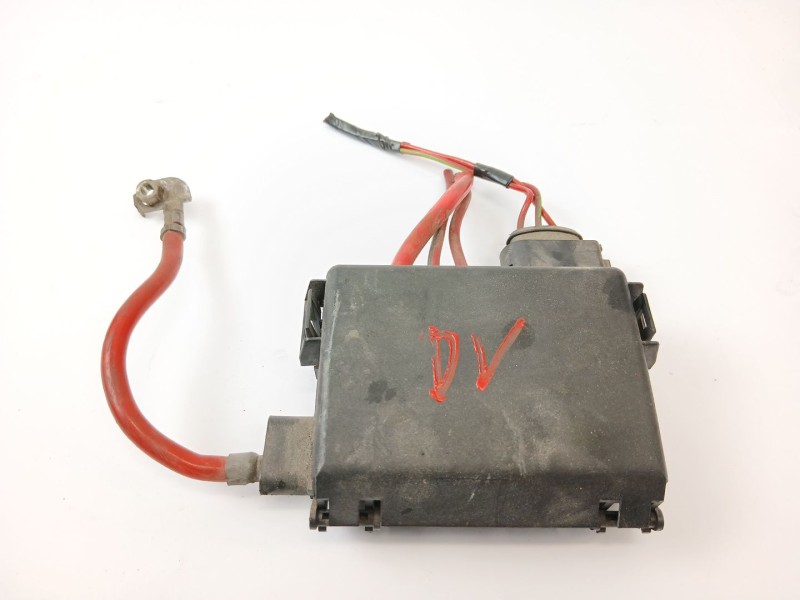Recambio de caja reles / fusibles para seat leon (1m1) 1.6 16v referencia OEM IAM 1J0937773  