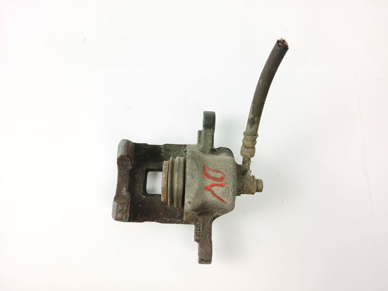 Recambio de pinza freno trasera derecha para hyundai trajet (fo) 2.0 16v cat referencia OEM IAM B0141046  