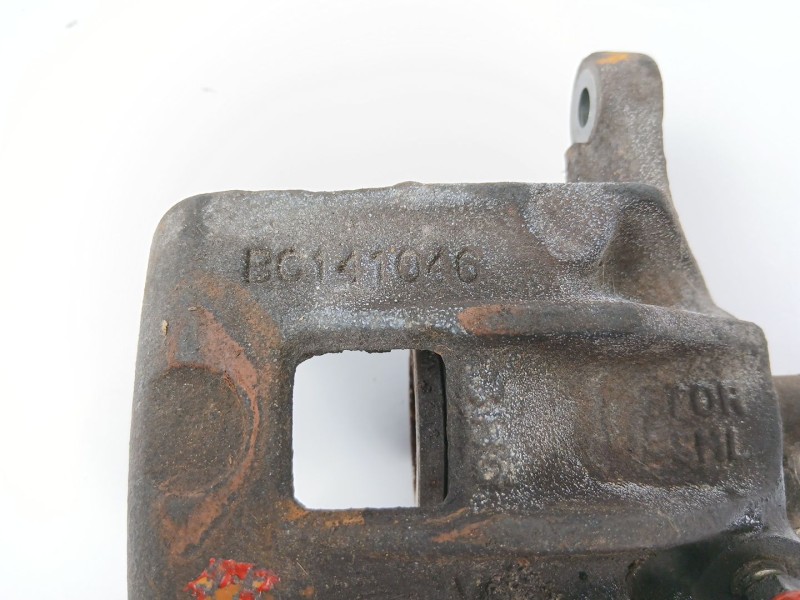 Recambio de pinza freno trasera derecha para hyundai trajet (fo) 2.0 16v cat referencia OEM IAM B0141046  