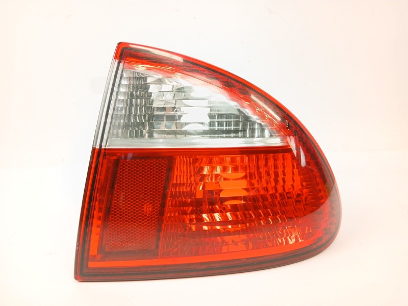 Recambio de piloto trasero derecho para seat leon (1m1) 1.6 16v referencia OEM IAM   