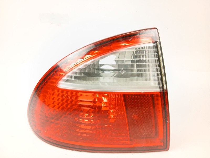 Recambio de piloto trasero izquierdo para seat leon (1m1) 1.6 16v referencia OEM IAM   
