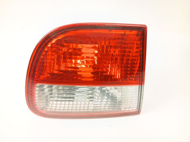 Recambio de piloto trasero izquierdo interior para seat leon (1m1) 1.6 16v referencia OEM IAM 1M6945091B  