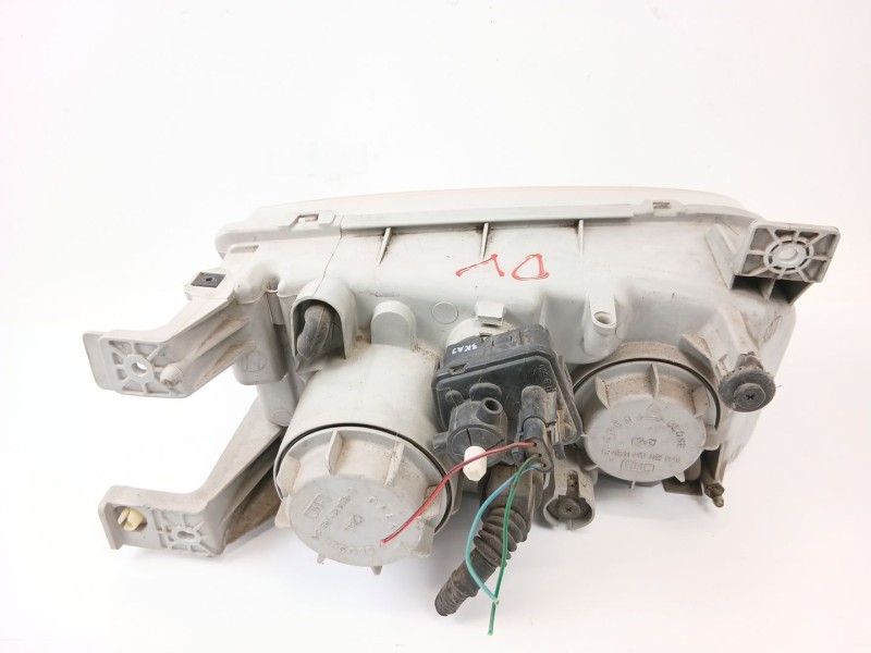 Recambio de faro izquierdo para hyundai trajet (fo) 2.0 16v cat referencia OEM IAM 92101-3AXXX  