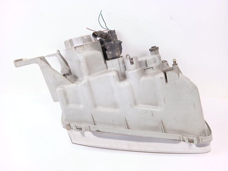 Recambio de faro izquierdo para hyundai trajet (fo) 2.0 16v cat referencia OEM IAM 92101-3AXXX  