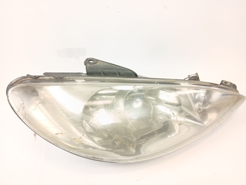 Recambio de faro derecho para peugeot 206 sw x-line referencia OEM IAM 89000520  