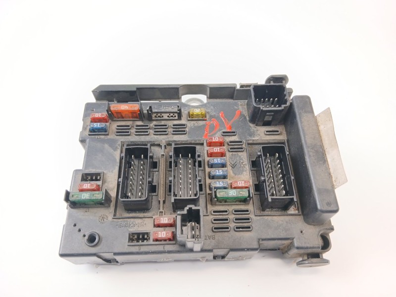 Recambio de caja reles / fusibles para peugeot 206 sw x-line referencia OEM IAM BSMB2 9650664180 