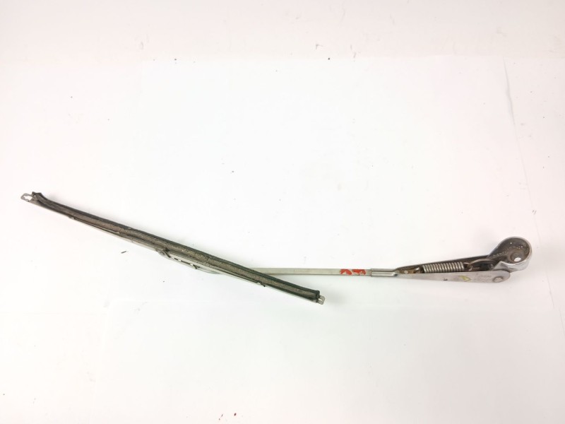 Recambio de brazo limpia delantero derecho para seat 133 (133a) 0.8 referencia OEM IAM   