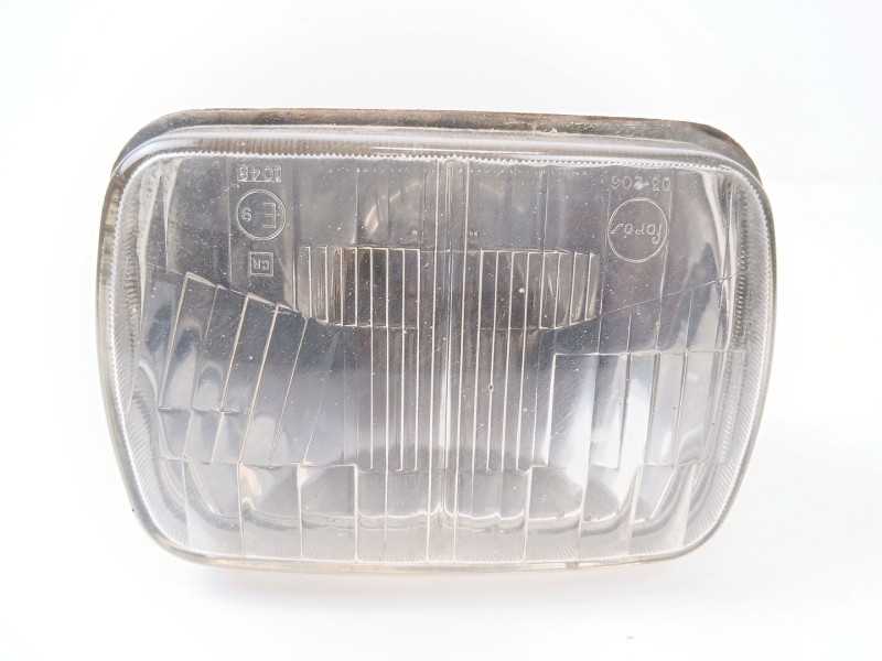 Recambio de faro derecho para seat 133 (133a) 0.8 referencia OEM IAM   