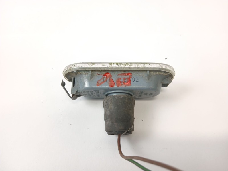Recambio de piloto lateral derecho para seat leon (1m1) 1.6 16v referencia OEM IAM 1J0949117  