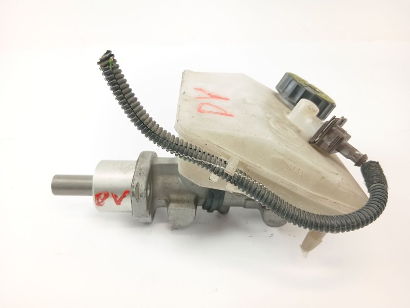 Recambio de bomba freno para peugeot 206 sw x-line referencia OEM IAM 033508  