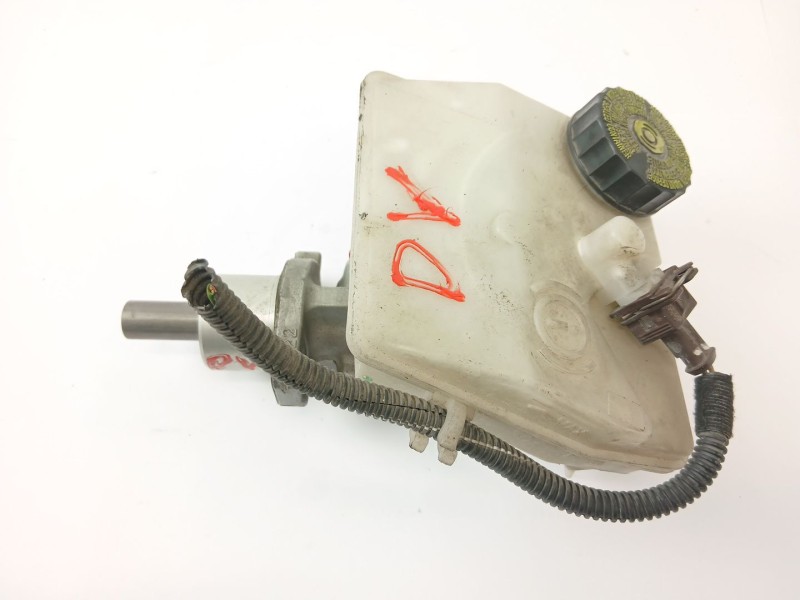 Recambio de bomba freno para peugeot 206 sw x-line referencia OEM IAM 033508  