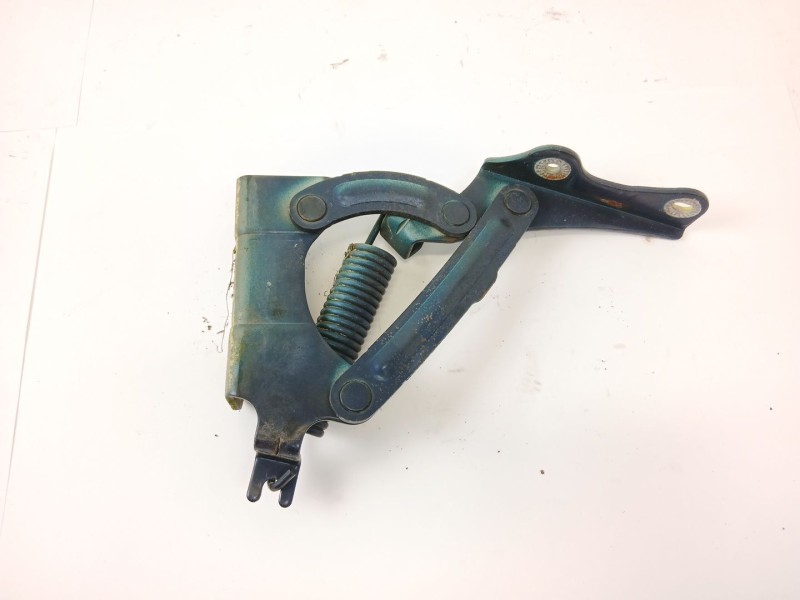 Recambio de bisagra capot delantero izquierdo para ssangyong musso 2.9 tdi grand lux referencia OEM IAM   