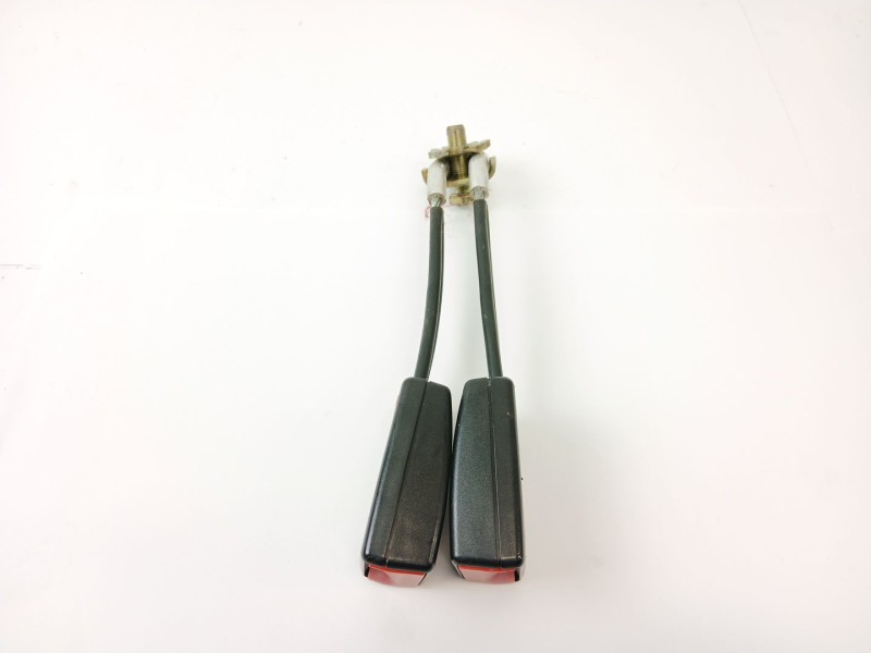 Recambio de enganche cinturon trasero central para seat leon (1m1) 1.6 16v referencia OEM IAM 1C0857488A  