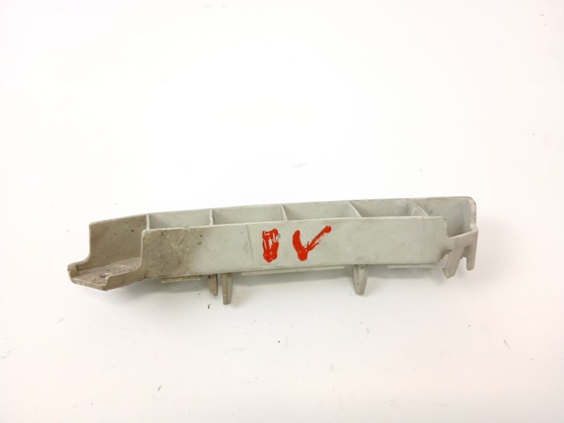 Recambio de soporte paragolpes delantero derecho para ford focus iii sedán 1.6 tdci referencia OEM IAM BM5117D958  