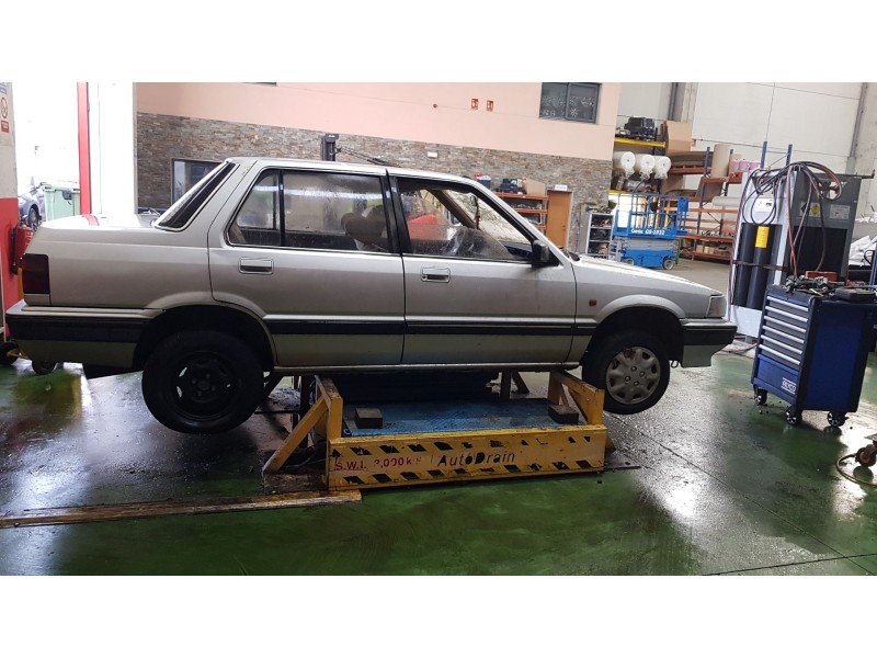 rover 200 i sedán (xh) del año 1987