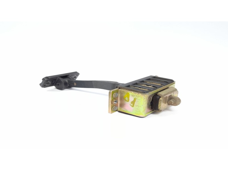 Recambio de varios para mercedes-benz clase c (w203) berlina 200 cdi (203.004) referencia OEM IAM A2037300116  