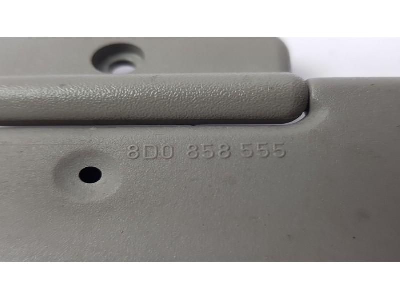 Recambio de varios para audi a3 (8l) 1.6 ambiente referencia OEM IAM 8D0858555  