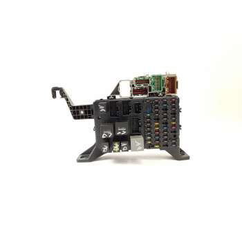 CAJA RELES / FUSIBLES 4S7T14A073AA 