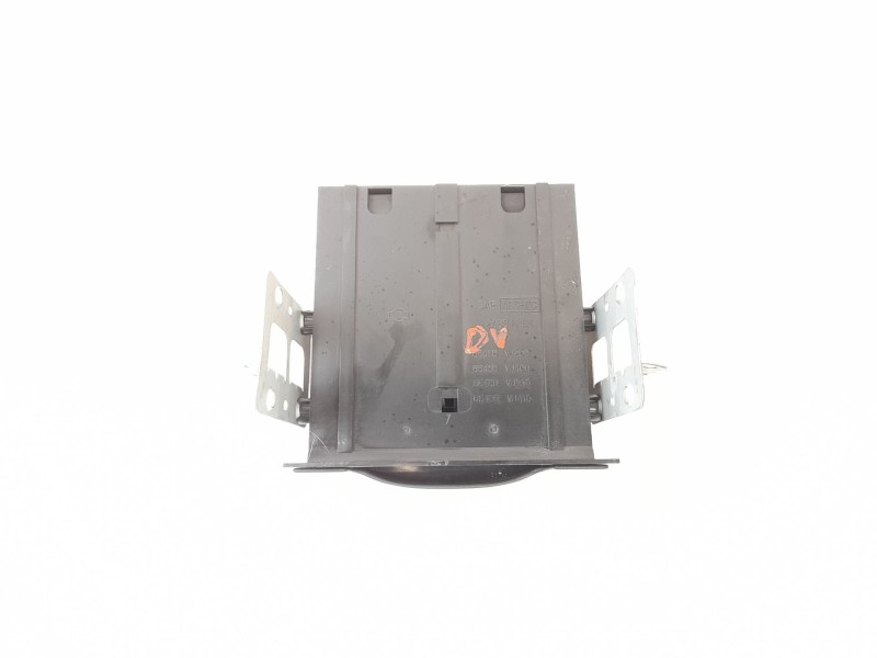 Recambio de varios para nissan pick up (d22) 2.5 d referencia OEM IAM 68430VJ200 68430VJ400 68430VJ210