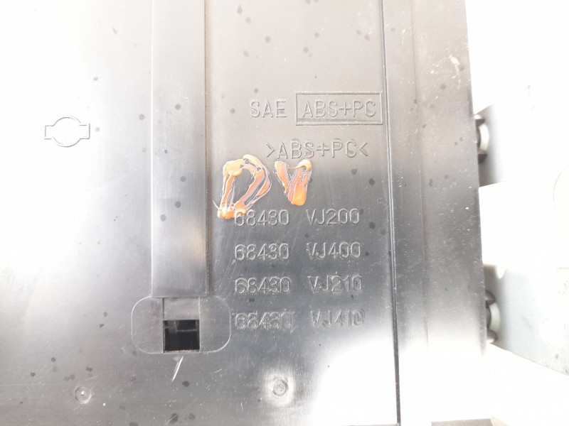 Recambio de varios para nissan pick up (d22) 2.5 d referencia OEM IAM 68430VJ200 68430VJ400 68430VJ210