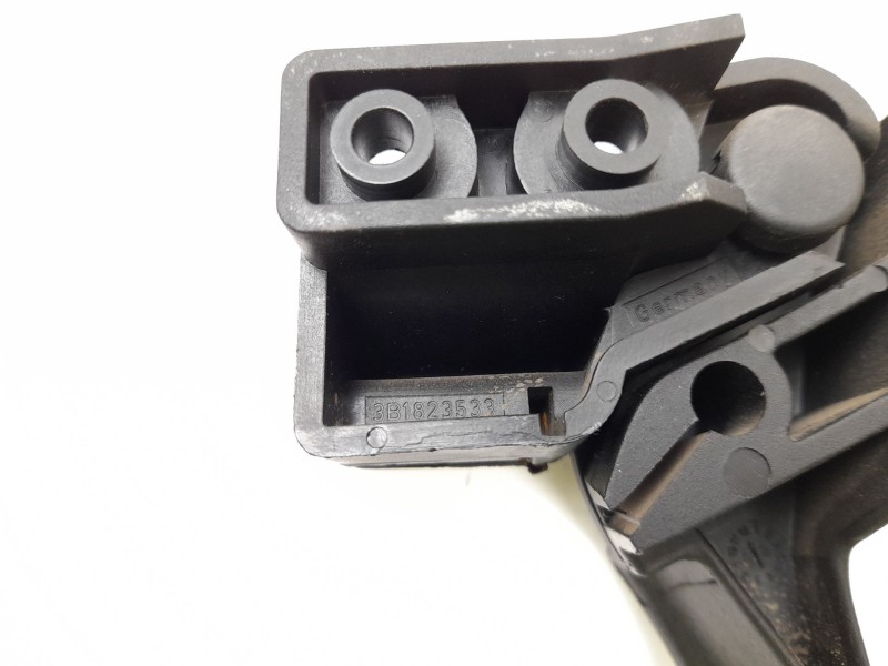 Recambio de varios para skoda superb (3u4) 2.0 tdi dpf referencia OEM IAM 3B1823533  