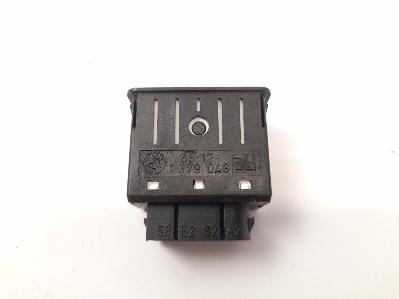 Recambio de varios para bmw serie 5 touring (e34) 520i referencia OEM IAM 65121379048  