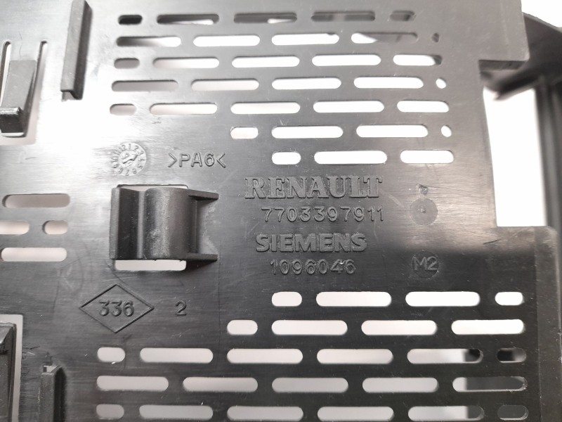 Recambio de varios para renault megane i (ba0/1_) 1.9 dti (ba08, ba0n) referencia OEM IAM 7703397911  1096046
