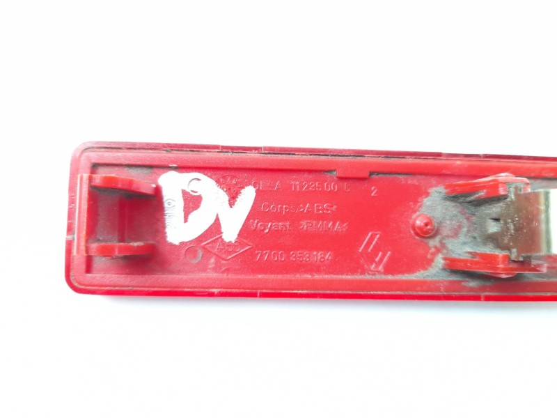 Recambio de varios para nissan nv300 kombi (x82) 1.6 dci 125 referencia OEM IAM 7700353184  