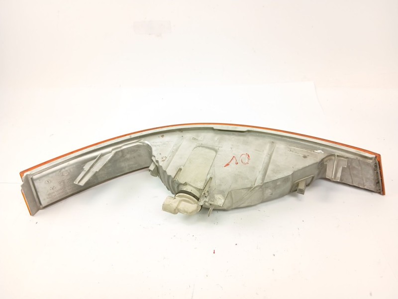 Recambio de piloto delantero izquierdo para renault master ii furgoneta (fd) 2.5 dci 120 referencia OEM IAM 8200163914  