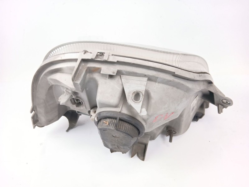 Recambio de faro izquierdo para renault master ii furgoneta (fd) 2.5 dci 120 referencia OEM IAM 8200163516  