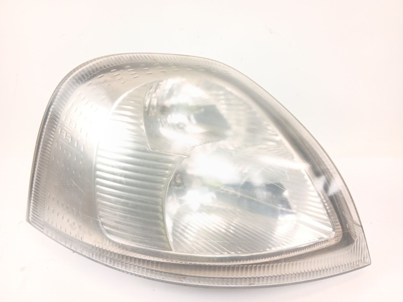 Recambio de faro derecho para renault master ii furgoneta (fd) 2.5 dci 120 referencia OEM IAM 8200163518  