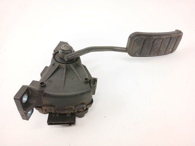 Recambio de potenciometro pedal para renault master ii furgoneta (fd) 2.5 dci 120 referencia OEM IAM 7700314525  
