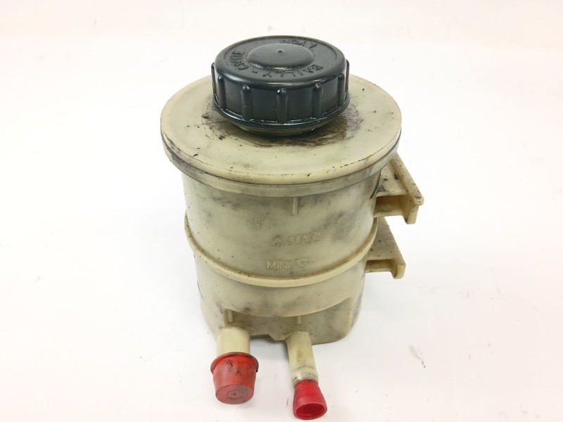 Recambio de deposito direccion para renault master ii furgoneta (fd) 2.5 dci 120 referencia OEM IAM 8200005185  