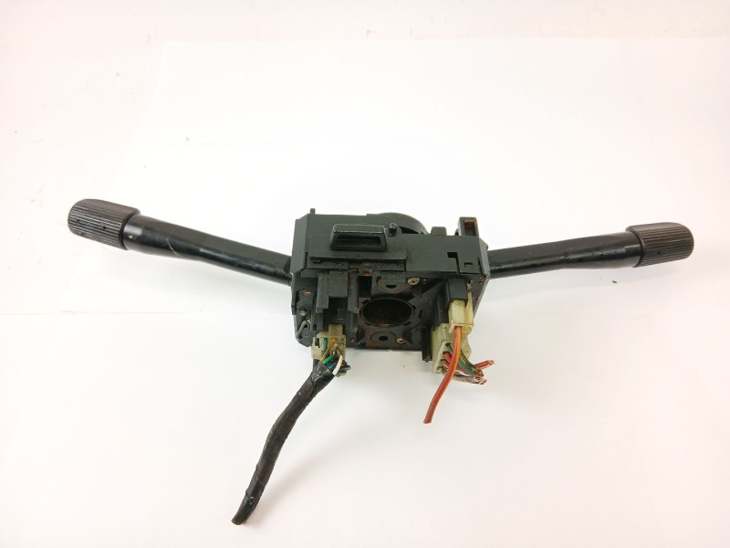 Recambio de mando volante para rover 200 i sedán (xh) 216 referencia OEM IAM TR8306  
