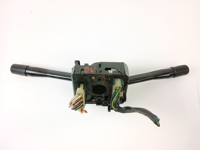 Recambio de mando volante para rover 200 i sedán (xh) 216 referencia OEM IAM TR8306  
