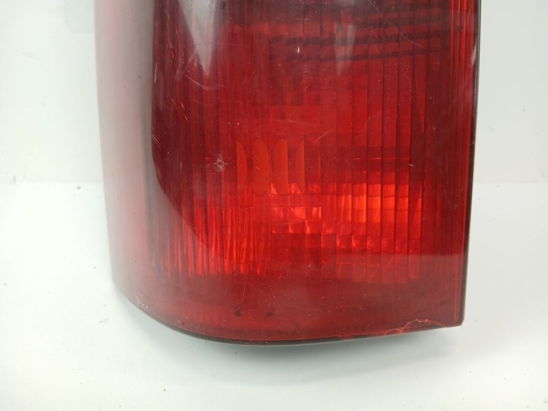 Recambio de piloto trasero izquierdo para renault master ii furgoneta (fd) 2.5 dci 120 referencia OEM IAM   