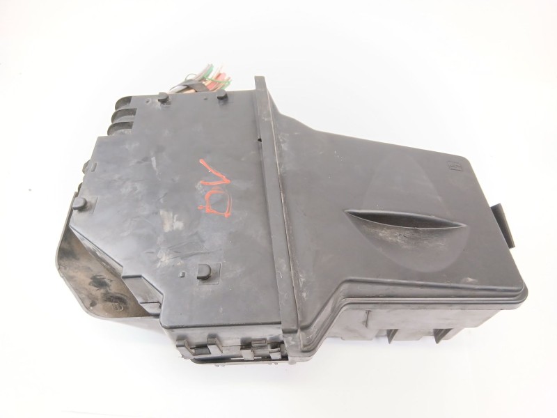 Recambio de caja reles / fusibles para renault master ii furgoneta (fd) 2.5 dci 120 referencia OEM IAM   
