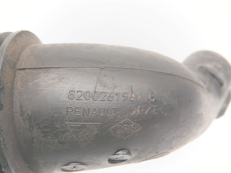 Recambio de tubo admision para renault master ii furgoneta (fd) 2.5 dci 120 referencia OEM IAM 8200261961  