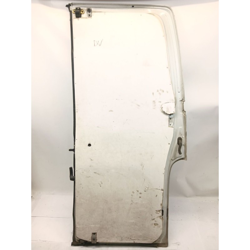Recambio de porton trasero izquierdo para renault master ii furgoneta (fd) 2.5 dci 120 referencia OEM IAM   