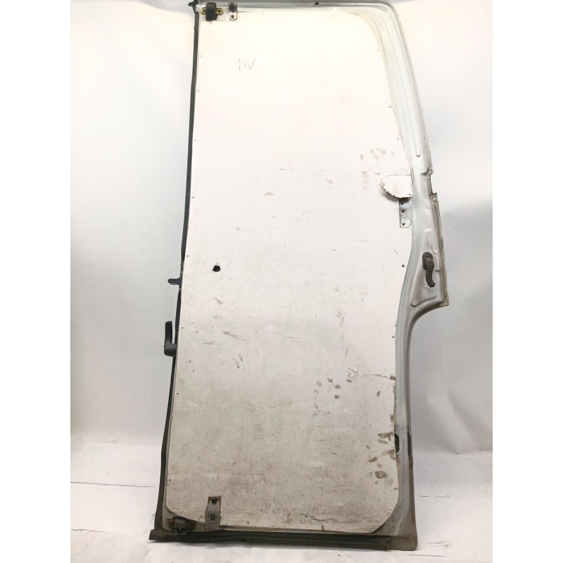 Recambio de porton trasero izquierdo para renault master ii furgoneta (fd) 2.5 dci 120 referencia OEM IAM   
