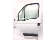 Recambio de puerta delantera izquierda para renault master ii furgoneta (fd) 2.5 dci 120 referencia OEM IAM   