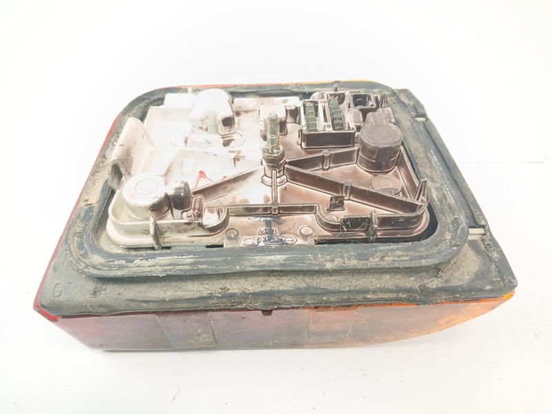 Recambio de piloto trasero izquierdo para peugeot 205 ii (20a/c) 1.1 xa referencia OEM IAM   