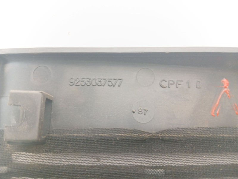 Recambio de moldura para peugeot 205 ii (20a/c) 1.1 xa referencia OEM IAM 9253037577  