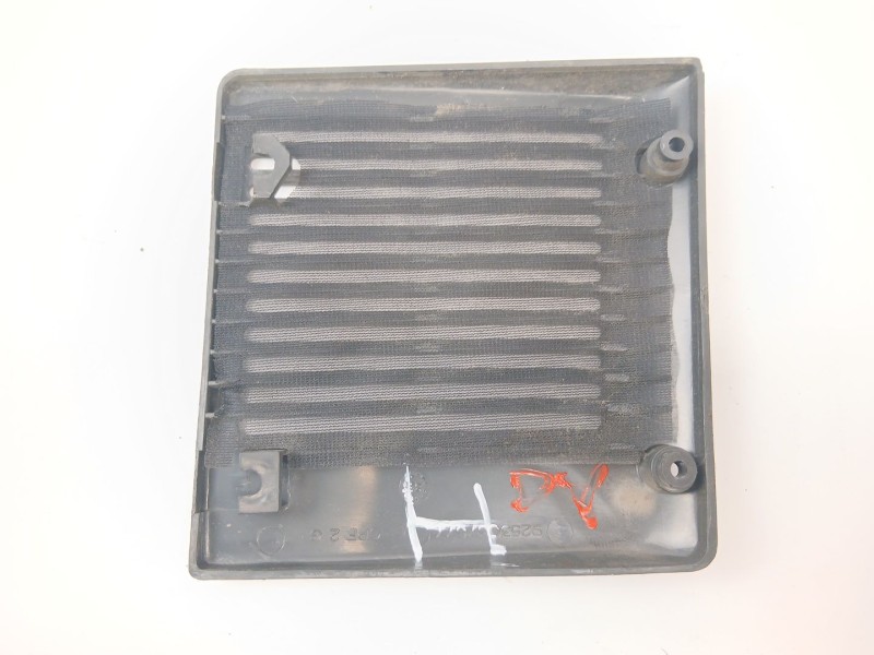 Recambio de moldura para peugeot 205 ii (20a/c) 1.1 xa referencia OEM IAM 9253037677  