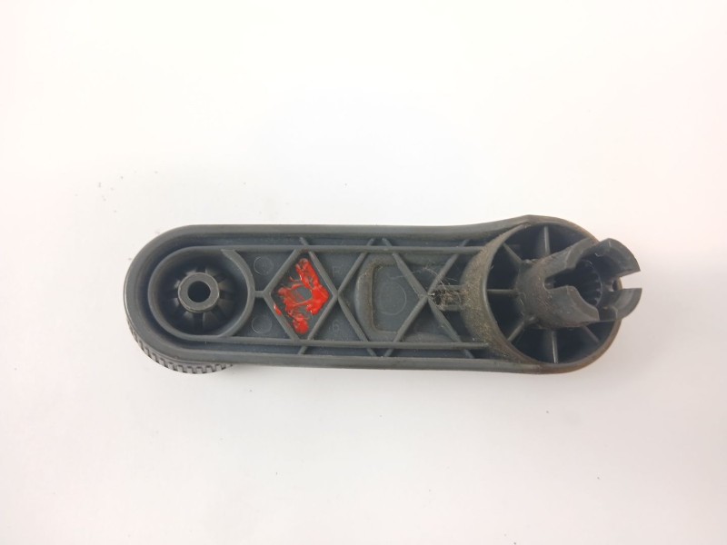 Recambio de maneta elevalunas delantera derecha para peugeot 205 ii (20a/c) 1.1 xa referencia OEM IAM   