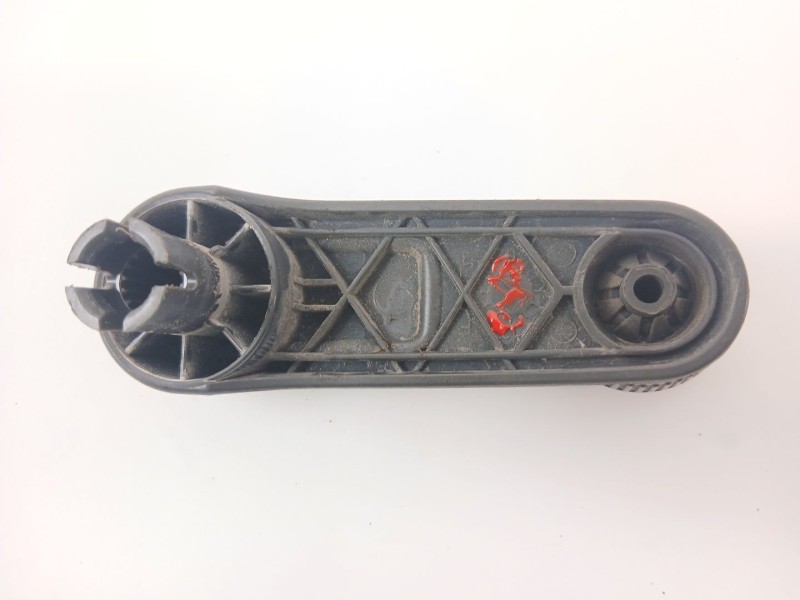 Recambio de maneta elevalunas delantera izquierda para peugeot 205 ii (20a/c) 1.1 xa referencia OEM IAM   