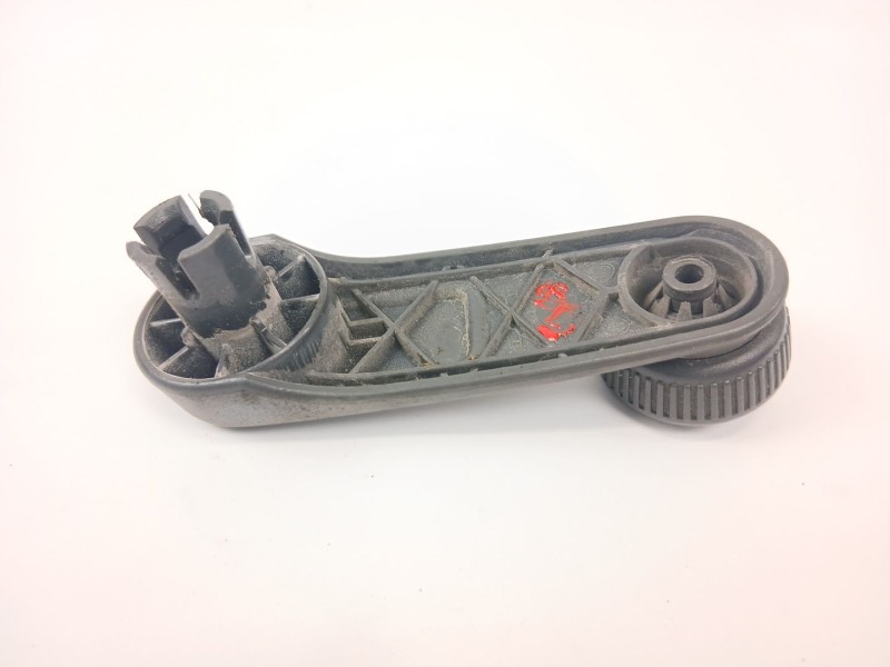 Recambio de maneta elevalunas delantera izquierda para peugeot 205 ii (20a/c) 1.1 xa referencia OEM IAM   