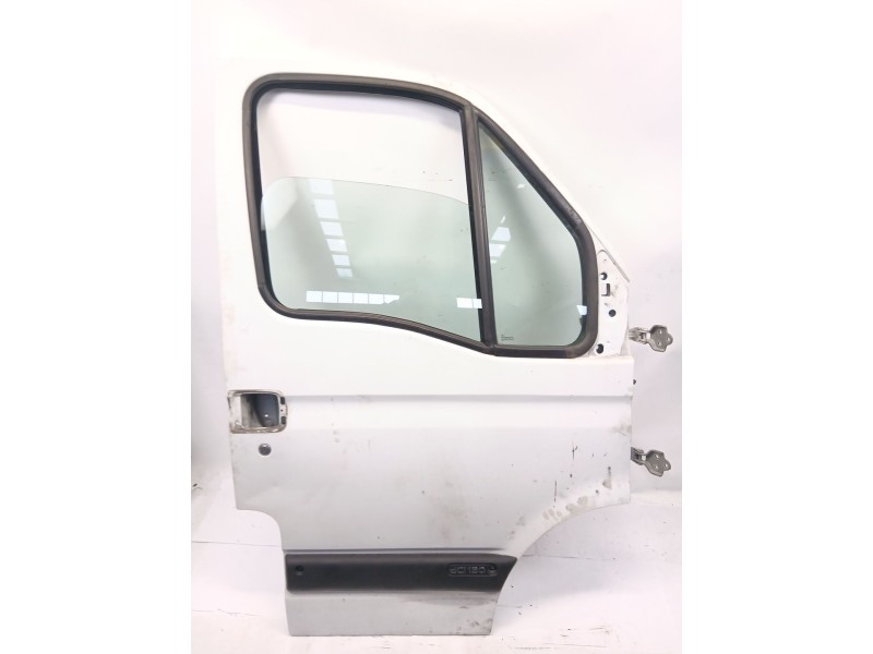 Recambio de puerta delantera derecha para renault master ii furgoneta (fd) 2.5 dci 120 referencia OEM IAM   
