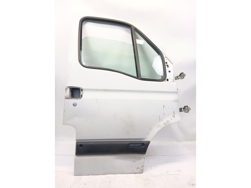 Recambio de puerta delantera derecha para renault master ii furgoneta (fd) 2.5 dci 120 referencia OEM IAM   
